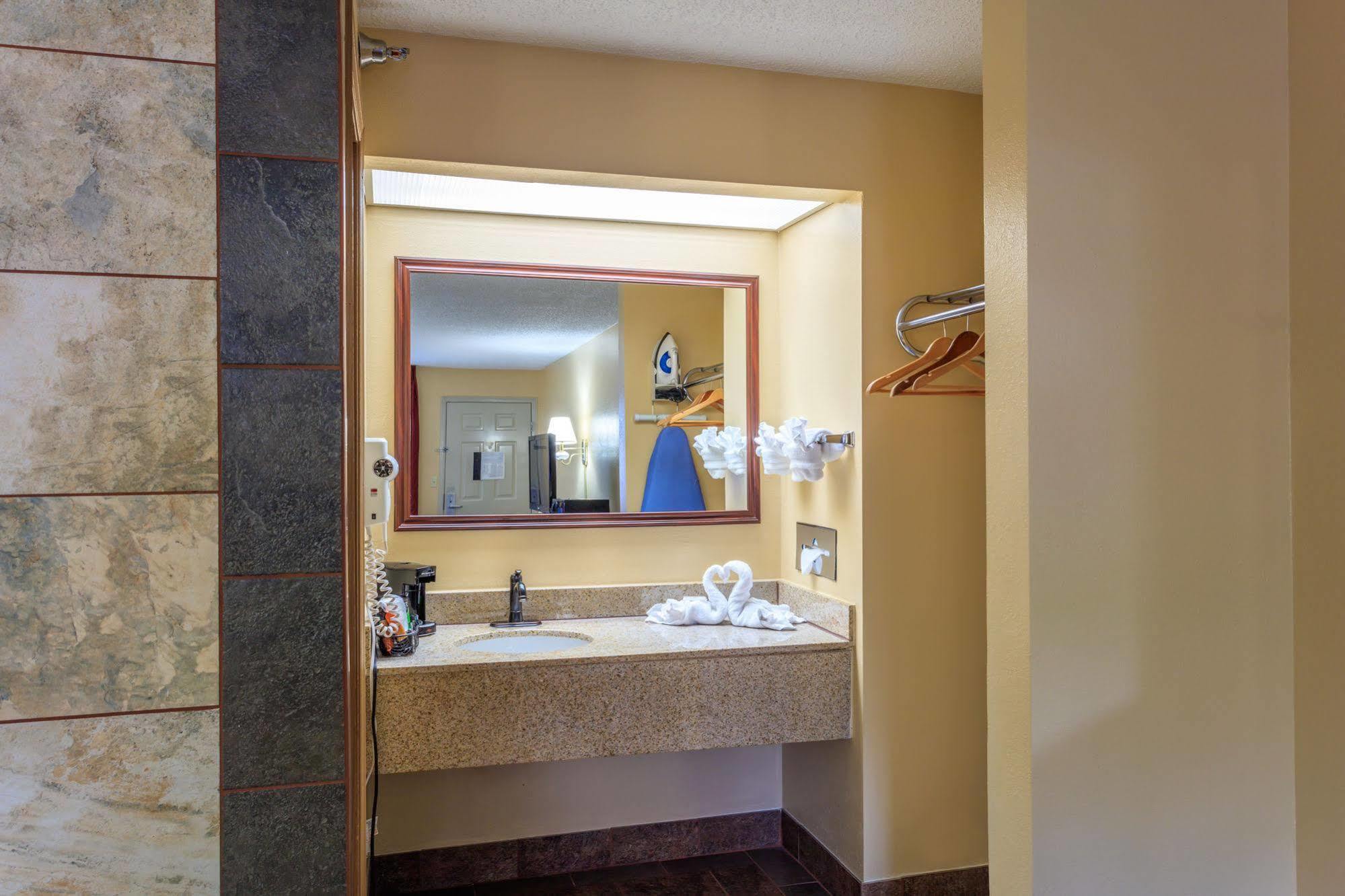 Angel Inn - Central Branson Dış mekan fotoğraf